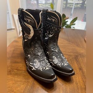 NWT JB Dillon Reserve Embroidered Western Cowboy Boots  Sz 9